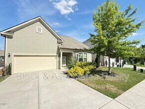 Building Photo - 2433 Cedar Rock Dr