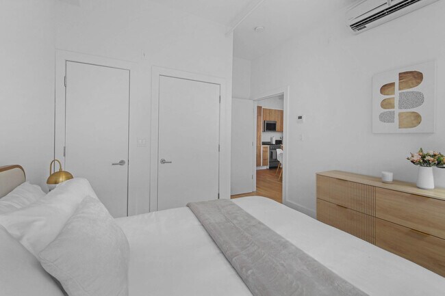 Foto del edificio - 517 W 45th St