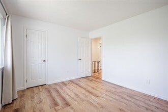 Building Photo - 678 Eastbrooke Ln