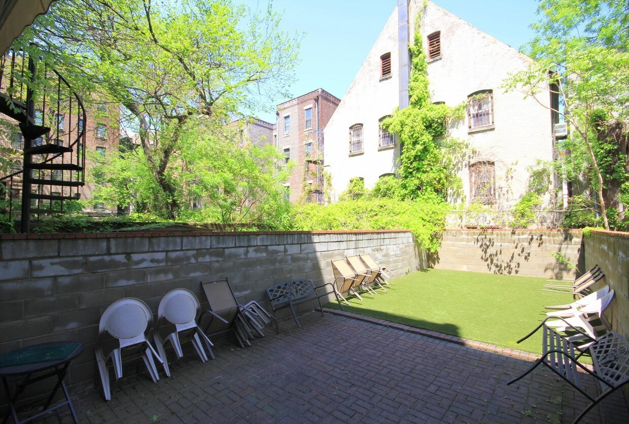 Primary Photo - 309 W 138th St