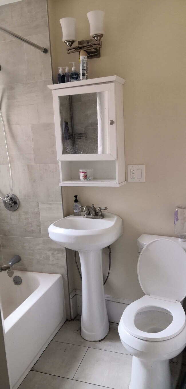 Foto del edificio - 895 Huntington Ave