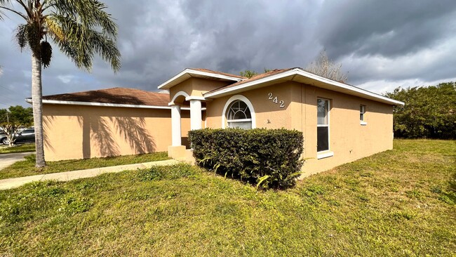 Foto del edificio - BEAUTIFUL 3/2 Home in Kissimmee Available ...