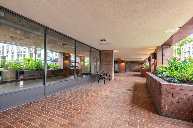 Foto del edificio - 12 Bond St