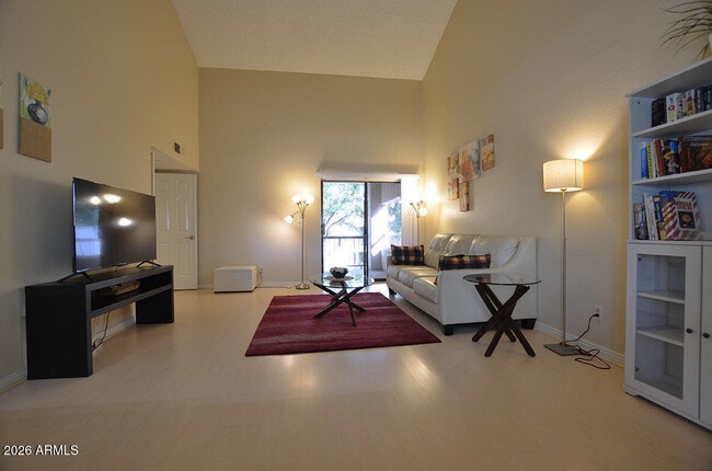 Building Photo - 9550 N 94th Pl
