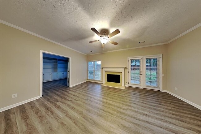 Building Photo - 10010 Feather Sound Ct