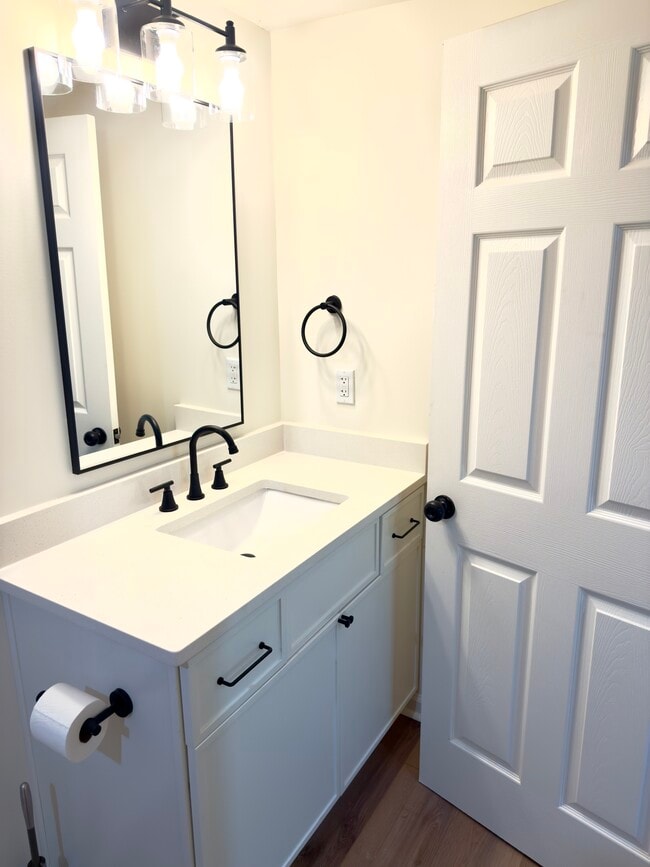 Private Bath - 3512 Hidden Acres Dr