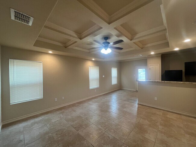 Building Photo - 7102 Micayla Cv