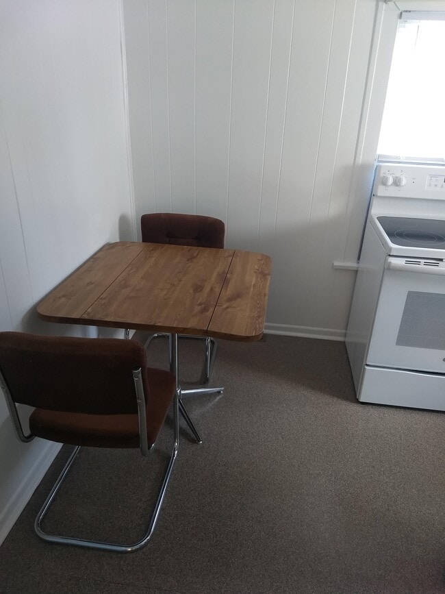 Building Photo - 3452 Sheridan Rd