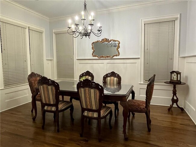 Building Photo - 3445 Rialto Pl