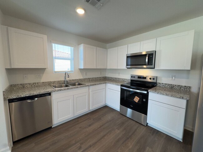 Foto del edificio - New construction Ft Mohave home