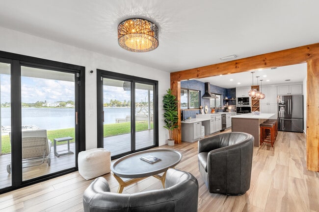 Foto del edificio - 1742 Harborside Cir