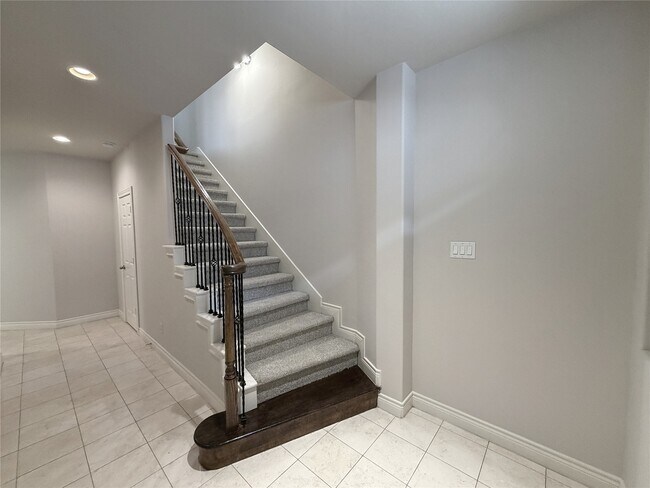 Foto del edificio - 2612 Edgefield Lakes Dr