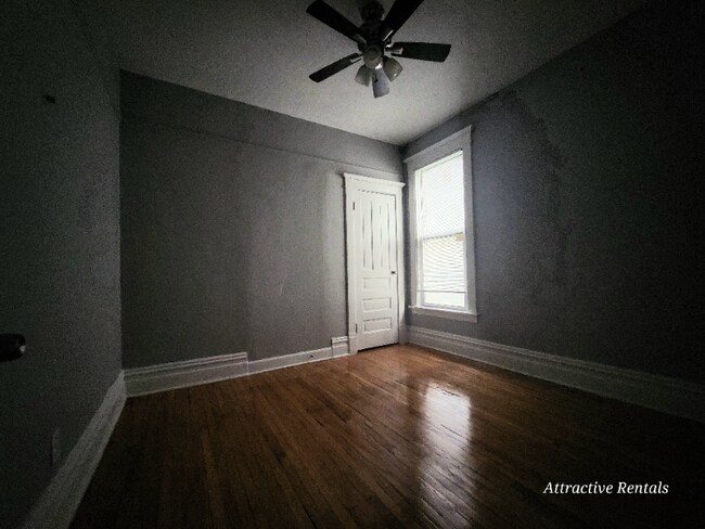 Foto del edificio - 7028 S Rhodes Ave