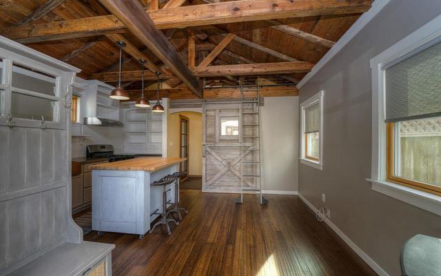 Building Photo - 174 Carmel Ave