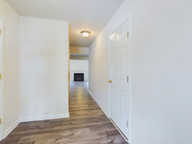 Foto del edificio - Wonderful, Spacious 3 Bedroom Townhome in ...