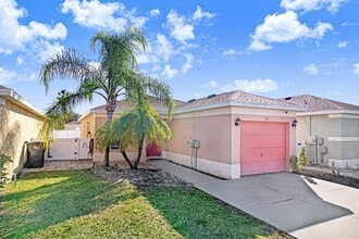 Building Photo - 2322 28th Ave E