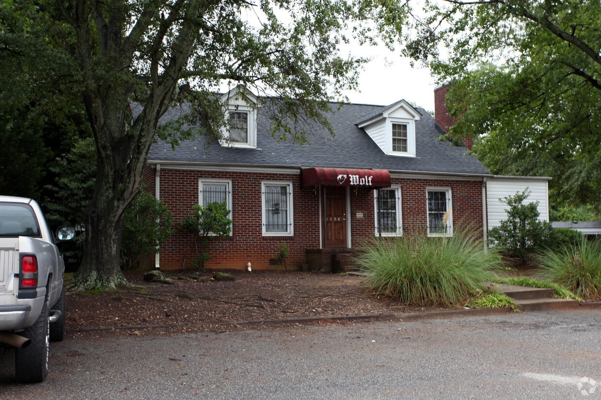 Primary Photo - 3304 White Horse Rd