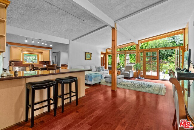 Foto del edificio - 3447 Vista Haven Rd