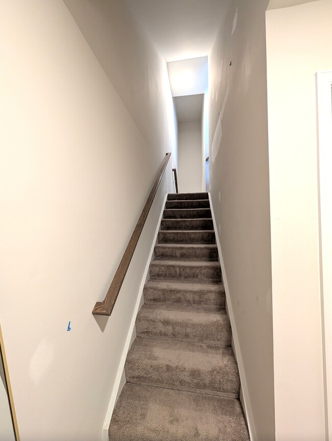 Foto del edificio - 5876 Ginger Dr