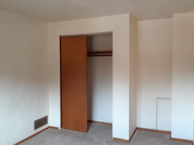 Second bedroom - 111 1st Ave W