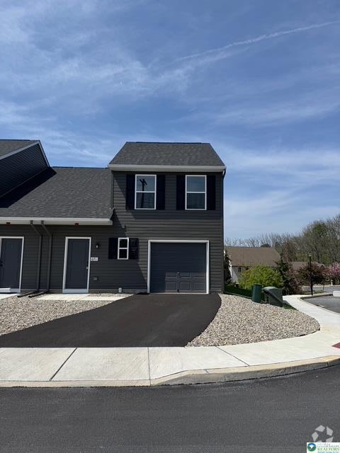 Building Photo - 671 Sipos Dr