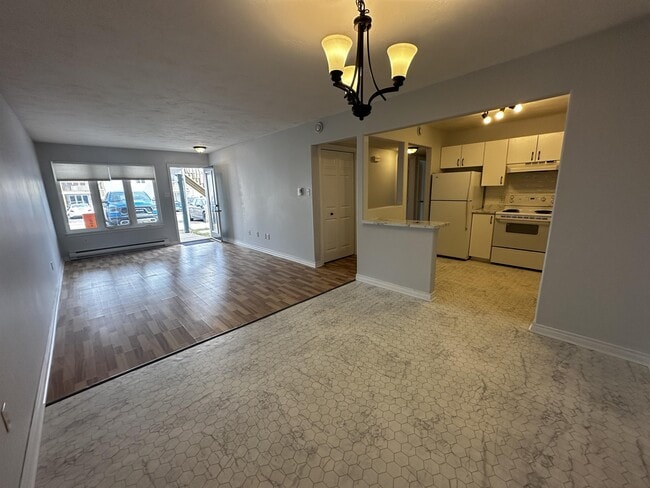 Building Photo - 30 Grant St