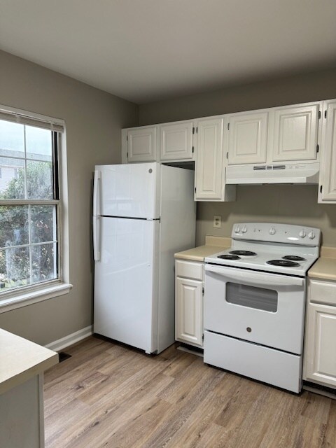 Foto del edificio - 719 Hemlock St