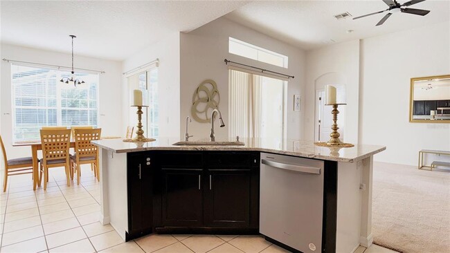 Foto del edificio - 1131 N Hampton Dr