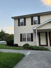 Building Photo - 848 Patrick Henry Dr