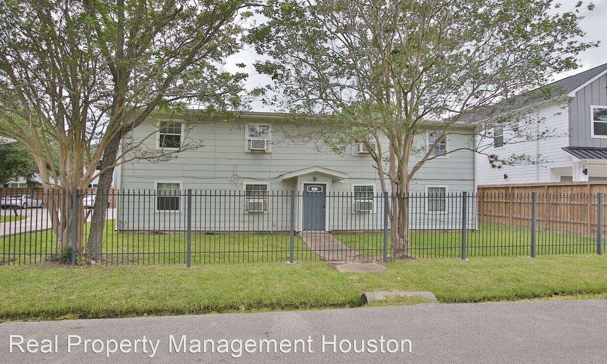 Primary Photo - 2 br, 1 bath House - 6726 Burkett Street #4