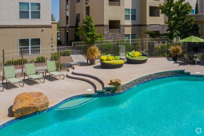 Building Photo - Villas at Helen of Troy
