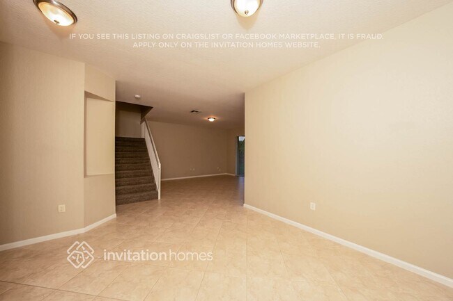 Foto del edificio - 7866 Jewelwood Dr