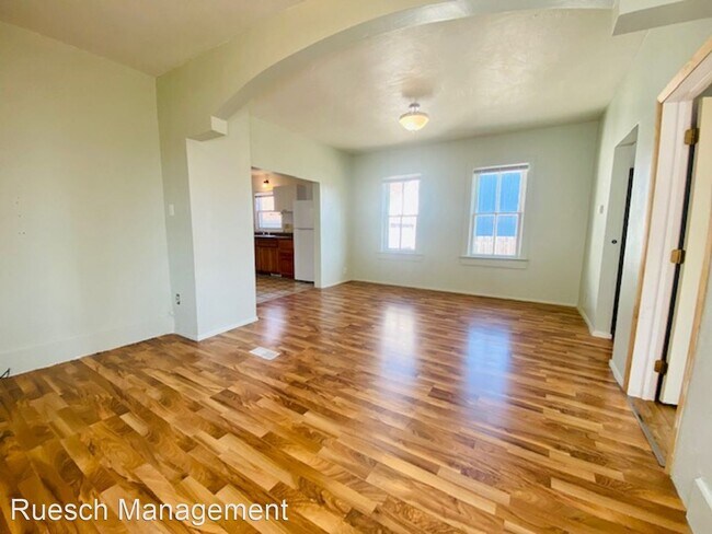 Building Photo - 3 br, 1 bath House - 2255 Manitowoc Rd