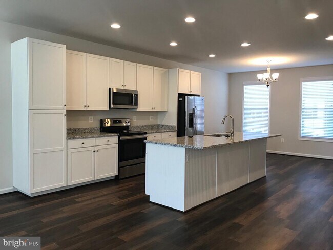 Building Photo - 12111 Bowling Farm Ct