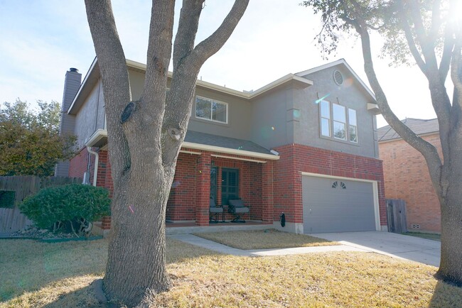 Foto del edificio - Gorgeous Schertz Home with an In-Ground Po...