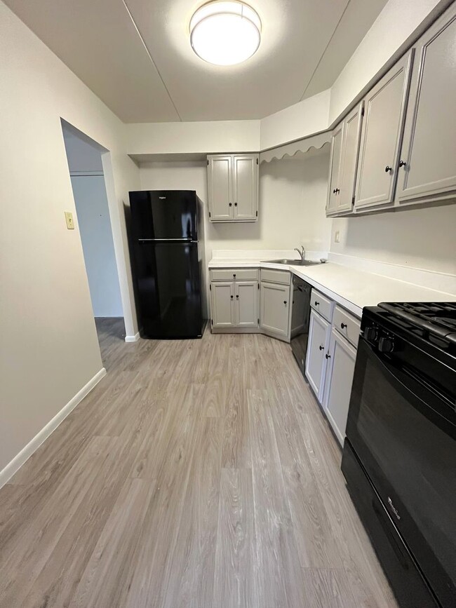 Interior Photo - Lindenwood Apartments
