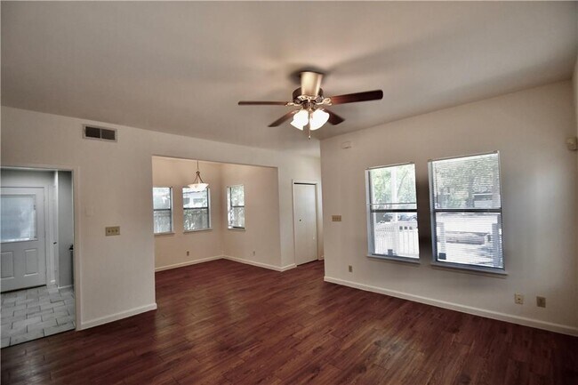 Foto del edificio - 3202 French Pl