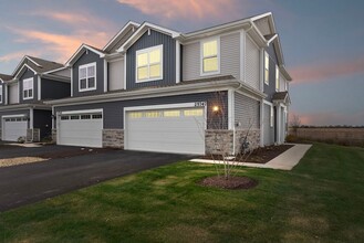 Building Photo - 25747 W Yorkshire Dr