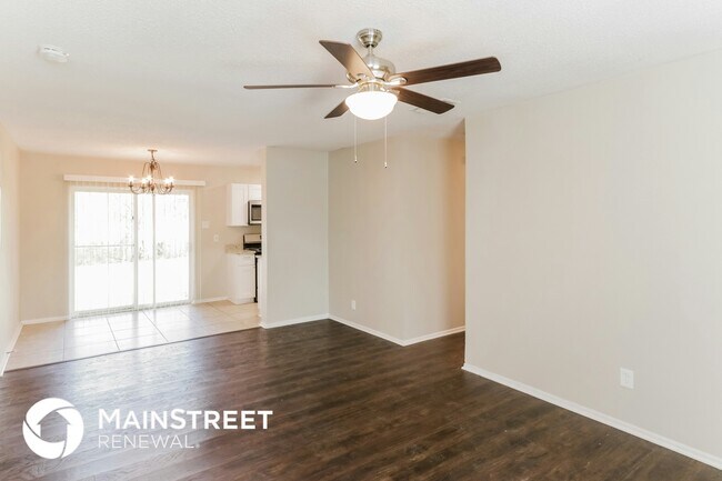 Building Photo - 14017 Spring Oak Dr