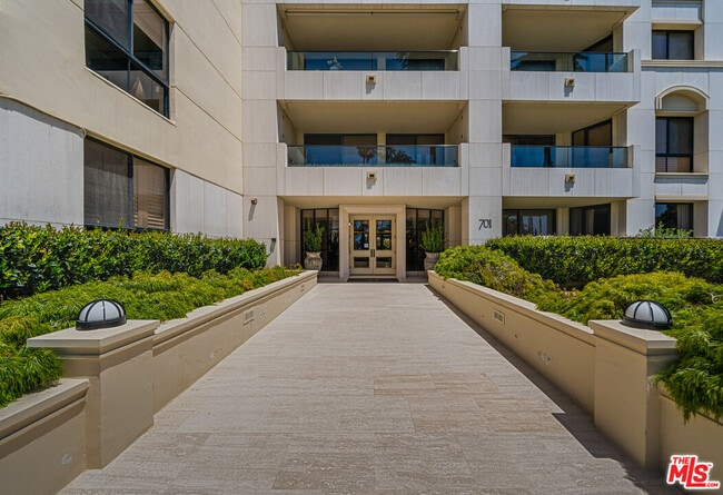 Foto del edificio - 701 Ocean Ave