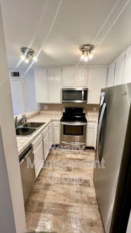 Foto del edificio - 2630 Erie St