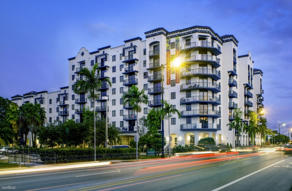 Foto principal - 900 SW 57th Ave