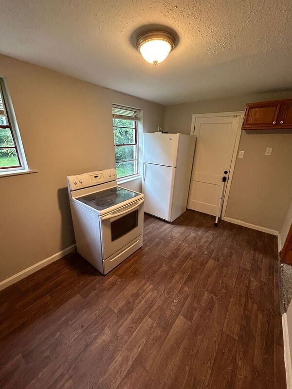 Foto del edificio - 344 Midridge Dr