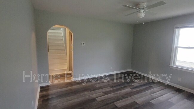 Foto del edificio - 236 Hilton Ave