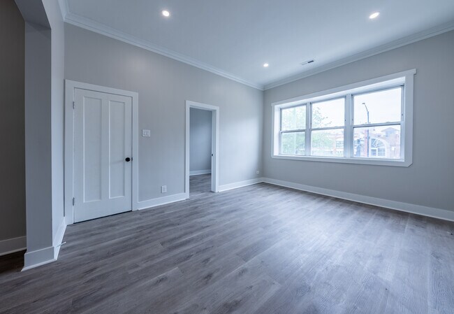 Building Photo - 1464 N Ashland Ave
