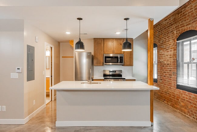 Foto del edificio - 235 Old South High St