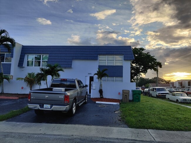 Photo - 3651 SW 59th Ave Townhome