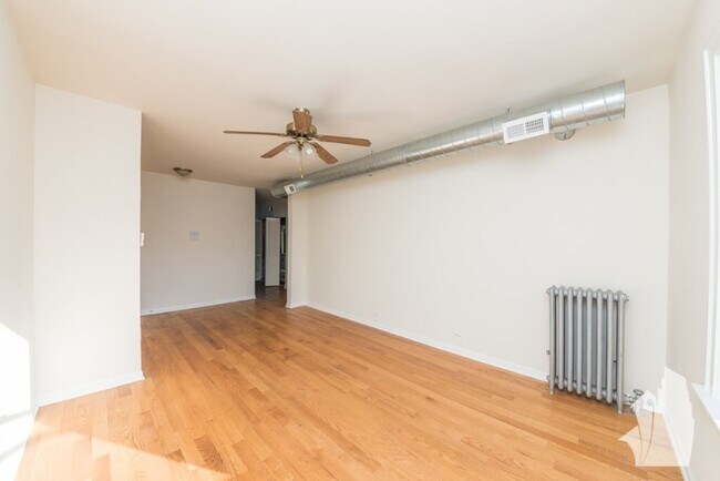 Building Photo - 1249 W Henderson St