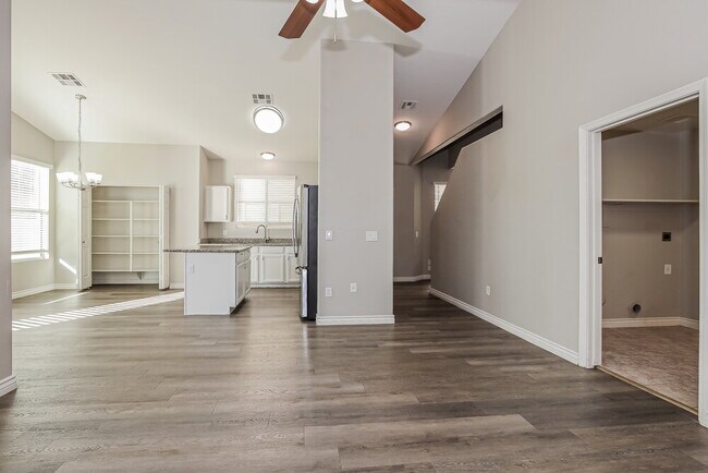 Foto del edificio - 13429 W Peck Dr