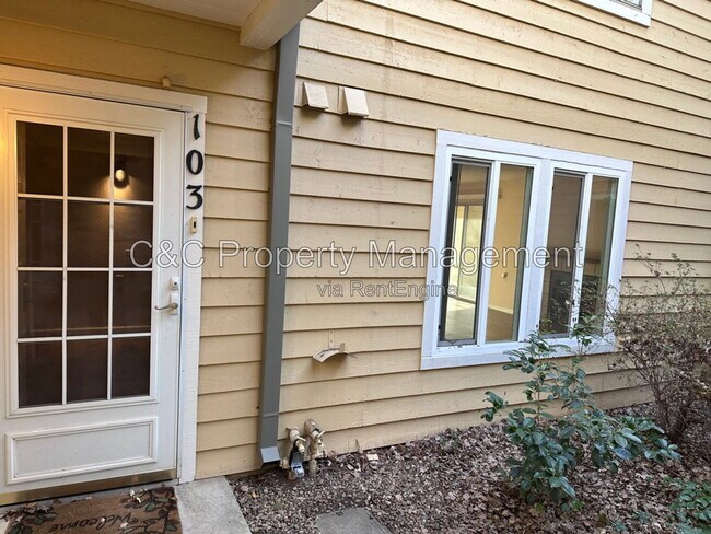 Foto del edificio - 11330 Fair Oaks Blvd